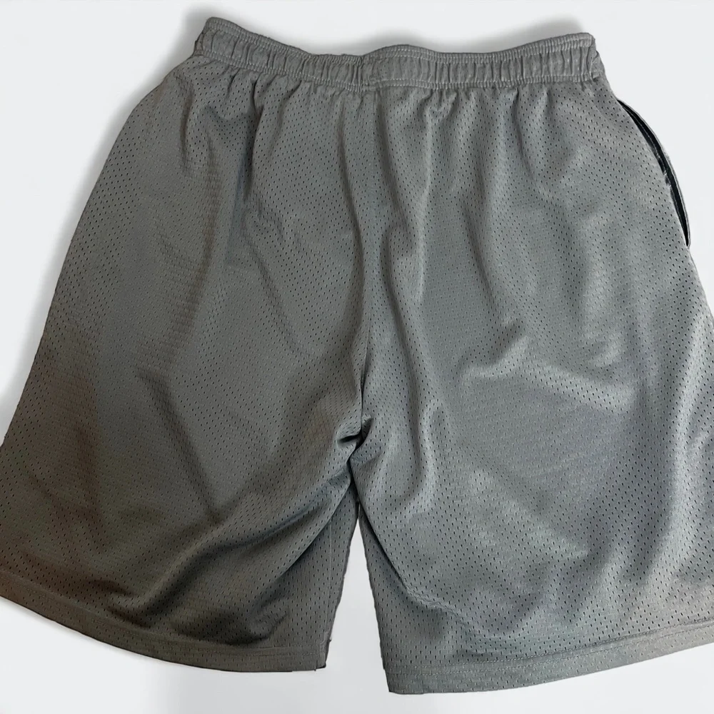 Reebok Size M Mens Athletic Basketball Training Shorts Pockets Drawstring Gray - Picture 2 of 8